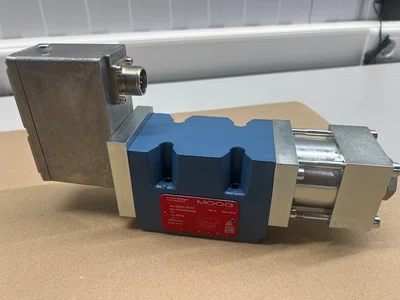 D634-317C Moog